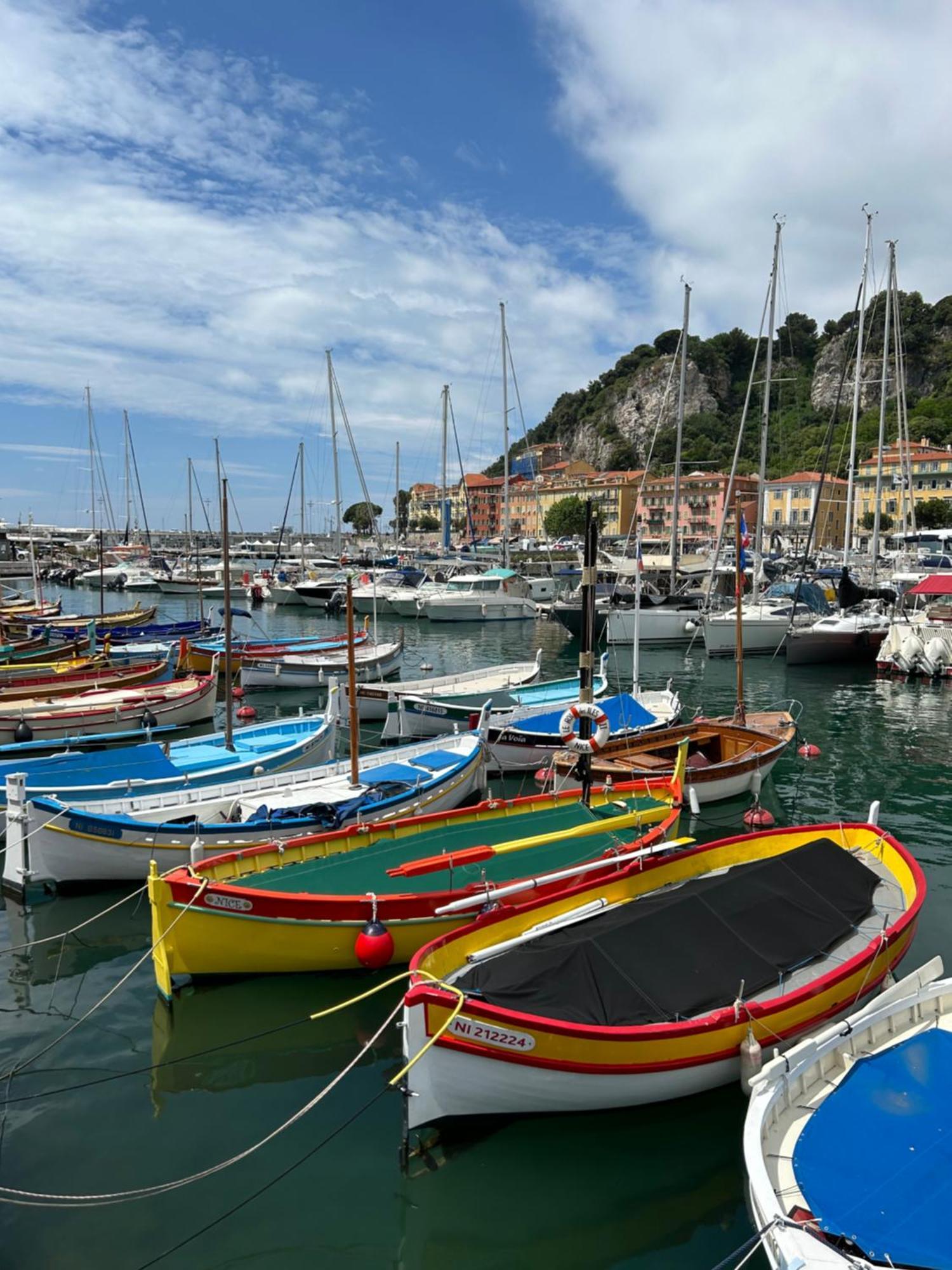 2 Pieces Port De * Nice